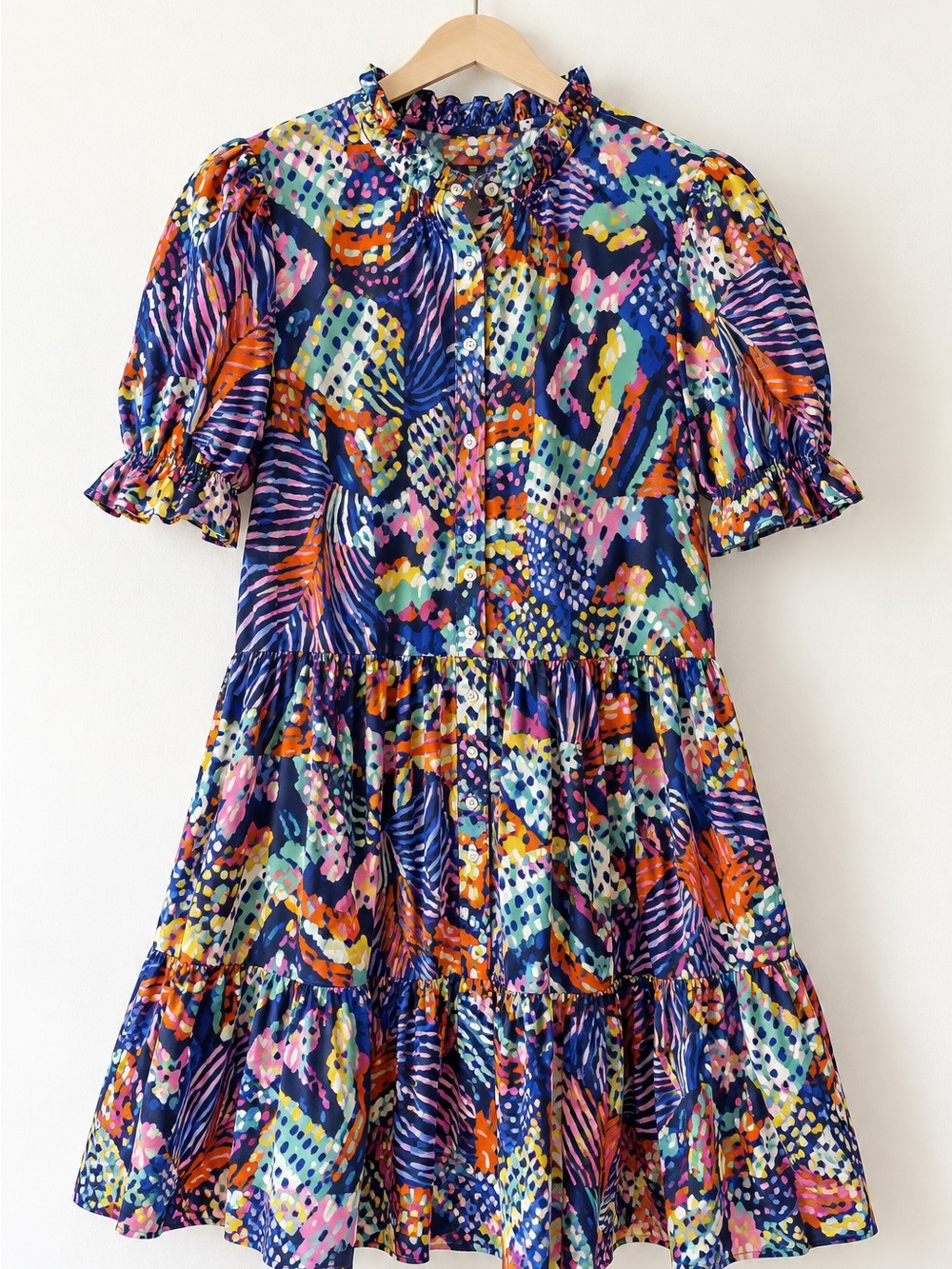Boutique TCEC Multicolor Abstract Print Button-Front Tiered Mini Dress Size L - Picture 1 of 7